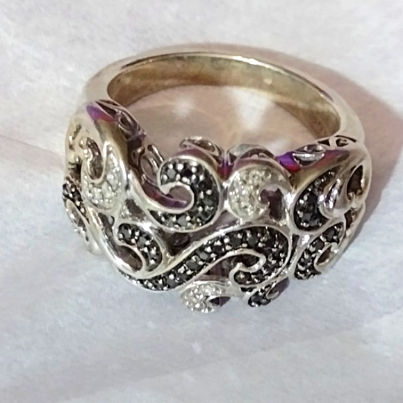 DIAMONDS--Black and White Diamonds set in .925 - Picture 10 of 10